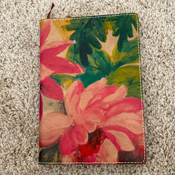 Patricia Nash Other - Patricia Nash Vinci Lined leather journal